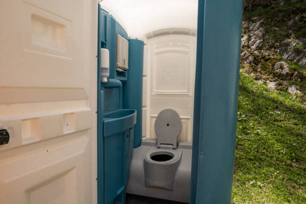 Types of Portable Toilets We Offer in Booneville, MS